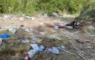 La zona ha quedado repleta de basura tras los tradicionales almuerzos y comidas