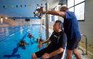 Fotos del programa de buceo para personas con discapacidad en el que colabora la UPNA.
