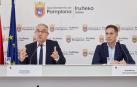 El alcalde, Enrique Maya, y el director de la Fundación Solera, Borja Macaya Rípodas, han suscrito este viernes un convenio de colaboración