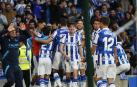 Los jugadores de la Real celebran uno de los tantos marcados contra el Rayo Vallecano