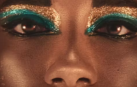 Adele James como Cleopatra (‘Queen Cleopatra’ de Jada Pinkett Smith, Netflix, 2023).