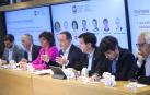 Sentados, de izquierda a derecha: Javier García (PP), Adolfo Araiz (EH Bildu), Ainhoa Unzu (PSN), Javier Esparza (UPN), Mikel Irujo (Geroa Bai), Miguel Garrido (Contigo Navarra) y Carlos Pérez Nievas (Ciudadanos)