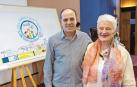 Juantxo Remón, presidente de ANADI, y Mirentxu Oyarzábal, este viernes en el Colegio de Médicos