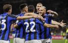 Los jugadores del Inter celebran el gol de Mkhitaryan