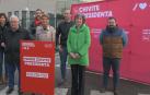 La candidata del PSN a la Presidencia del Gobierno de Navarra, María Chivite, en un acto electoral en el aparcamiento de la UPNA