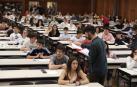 Estudiantes, en una imagen de las pruebas de la EVAU celebrada el año pasado en la UPNA