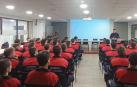 Participantes en el curso de Ingreso Básico de Bombero en la Escuela de Emergencias y Seguridad de Navarra