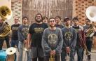 Los Broken Brother Brass Band participan esta tarde en la jornada festiva de Pamplona con motivo del último peldaño de la "escalerica sanferminera",