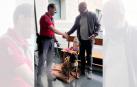 Momento de la entrega del perro a su dueño