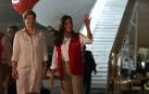 La reina Letizia es recibida por la primera dama de Colombia, Verónica Alcocer, a su llegada al Aeropuerto Rafael Núñez, Cartagena (Colombia)