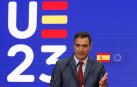 El presidente del Gobierno, Pedro Sánchez, presenta las prioridades de la Presidencia española del Consejo de la UE que comenzará el próximo 1 de julio, este jueves en el Palacio de la Moncloa