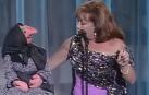 Mari Carmen, con Doña Rogelia, en una actuación en 'Noche de Fiesta', en TVE