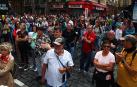 Pamplona expresa su repulsa por el asesinato.  Al acto acudieron alrededor de 200 personas y representantes políticos. María Chivite encabezó la comitiva del Gobierno de Navarra en funciones y Cristina Ibarrola, la del Ayuntamiento de Pamplona. Aiwei Huang, presidenta de la Asociación de chinos en Navarra, asistió a la concentración en representación de la comunidad a la que pertenecía la víctima. Los familiares no participaron en el acto porque coincidió con la conducción al cementerio del cuerpo de la mujer asesinada