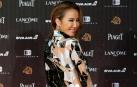 Coco Lee posa en una entrega de premios