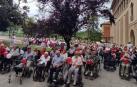 Trabajadores y residentes de la residencia han celebrado el comienzo de las fiestas