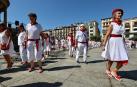 Danzas en la Plaza del Castillo