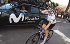 Jorge Sanz atiende a Van Vleuten en la Vuelta a España