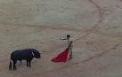 El torero madrileño ha recibido una oreja por su faena a este astado