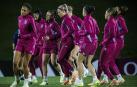 Las jugadoras de la selección española, durante el entrenamiento de este jueves en Wellington