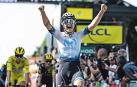 Norsgaard celebra su triunfo de etapa en el Tour de Francia femenino