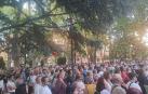 Asistentes a la concentración contra las obras que se celebró el viernes por la tarde