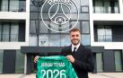 El portero español Arnau Tenas ficha por el PSG de Luis Enrique