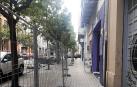 Árboles vallados en la calle Sangüesa en una imagen enviada por Zabalsanche