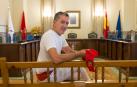 José Luis Sanz, alcalde de Arguedas, en el salón del plenos del Ayuntamiento de la localidad