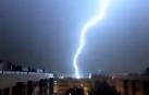 Un rayo ilumina Nuevo Artica