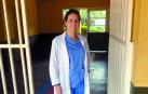 Beatriz Merino ejerciendo como doctora en el hospital de Nemba