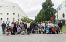 Imagen del grupo de los mentores y mentoras de este curso junto con la vicerrectora de Estudiantes, Empleo y Emprendimiento, Cristina Bayona, y el director de área de Estudiantes, Ritxar Arlegi