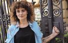 Rosario Villajos, fotografiada en Pamplona en 2021, en el ciclo Oh, diosas amadas de Letraheridas. La educación física ganó este febrero el Premio Biblioteca Breve de Seix Barral