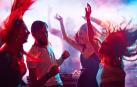Cuando vemos a otras personas bailar o cuando escuchamos ciertos tipos de música, se desencadena en nuestro cerebro una respuesta que nos incita a ponernos en movimiento