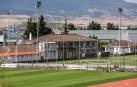 Vista general de las instalaciones del C.A. Osasuna en Tajonar, con el edificio de oficinas y vestuarios y los dos campos de hierba