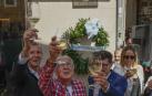 Brindis de despedida a Pepe Domingo Castaño este sábado en Padrón, en la plaza que lleva su nombre