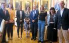 Representantes de CEPES Navarra junto a María Chivite durante el encuentro