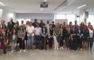 Marian Nuin, en el centro de la imagen, tras la reunión con representantes de entidades gitanas, personal técnico de Salud, Derechos Sociales y Educación y la empresa encargada de la encuesta
