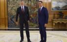 Felipe VI y Pedro Sánchez, antes de su reunión en el Palacio de la Zarzuela