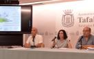 Desde la izda., el técnico Ion Kepa Solchaga, la concejala de Festejos, Maitane Fernández; y el edil de Turismo, Carlos Montoya