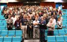 Participantes en el FisEs’23 en la foto de familia del congreso