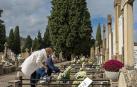 Visita de los fieles al cementerio de Estella el 1 de noviembre
