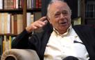 José Javier Uranga, duranta una entrevista en su casa de Puente la Reina en 2010.