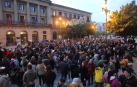 La sede de la Diputación Foral reunió este jueves a padres y docentes que acudieron a la manifestación