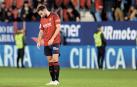 Jon Moncayola mira al césped después del empate del sábado contra Las Palmas en El Sadar
