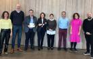 Desde la izda., Olga García, del Consorcio; Tomás Antoñana, de Bodegas Inurrieta; Miguel Ugalde; Berta Anaut, Beripan y presidenta de Aezmna; Rosi Domingos, presidenta del Consorcio de Desarrollo de la Zona Media; Ignacio Ezpeleta, GKN Driveline Automotive; María Iturria, asistencia técnica; y Alberto Sarnago, embutidos Hortanco.