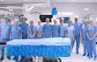 Equipo médico y de enfermería que participó en las dos intervenciones. De izquierda a derecha, Eduardo Larrañeta, Concha Asiain, María Bandrés, Miren Irisarri, Esther Hijosa, Gurutzi Azcona, Idoya Zazpe, Saioa Álvarez de Eulate, Onditz Arechaga, Alejandro Dávila, Coro Zubimendi y Miren Aranguren.