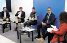 Los ponentes, de izda. a dcha: Luis Ruiz, Jesús Buldain, Diego Medina y Juan Carlos Equiza. Belén Galindo dirigió la mesa redonda celebrada en Diario de Navarra