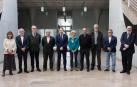 De izda. a dcha., la vicerrectora de profesorado, Inés Olaizola Nogales; el personal jubilado José Miguel Múgica Grijalba, Abelardo José Moure Gil y Juan José Aguas Alcalde; el rector de la Universidad, Ramón Gonzalo; Soledad Barber Burusco, Emilio Majuelo Gil, Víctor Martínez Merino, Martín Gil Pérez y el gerente de la UPNA, Joaquín Romero Roldán