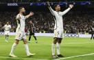 Jude Bellingham celebra su tanto al Nápoles junto a Dani Carvajal./
