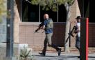 Agentes de Policía en el lugar donde se ha producido el tiroteo, en Las Vegas